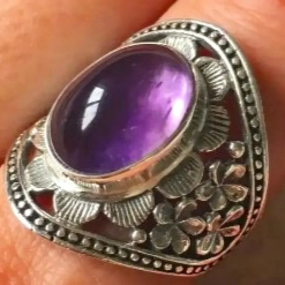 Vintage Alloy & Crystal Silver-toned Purple Amethyst Ring Floral Design Size 8 - Picture 1 of 7